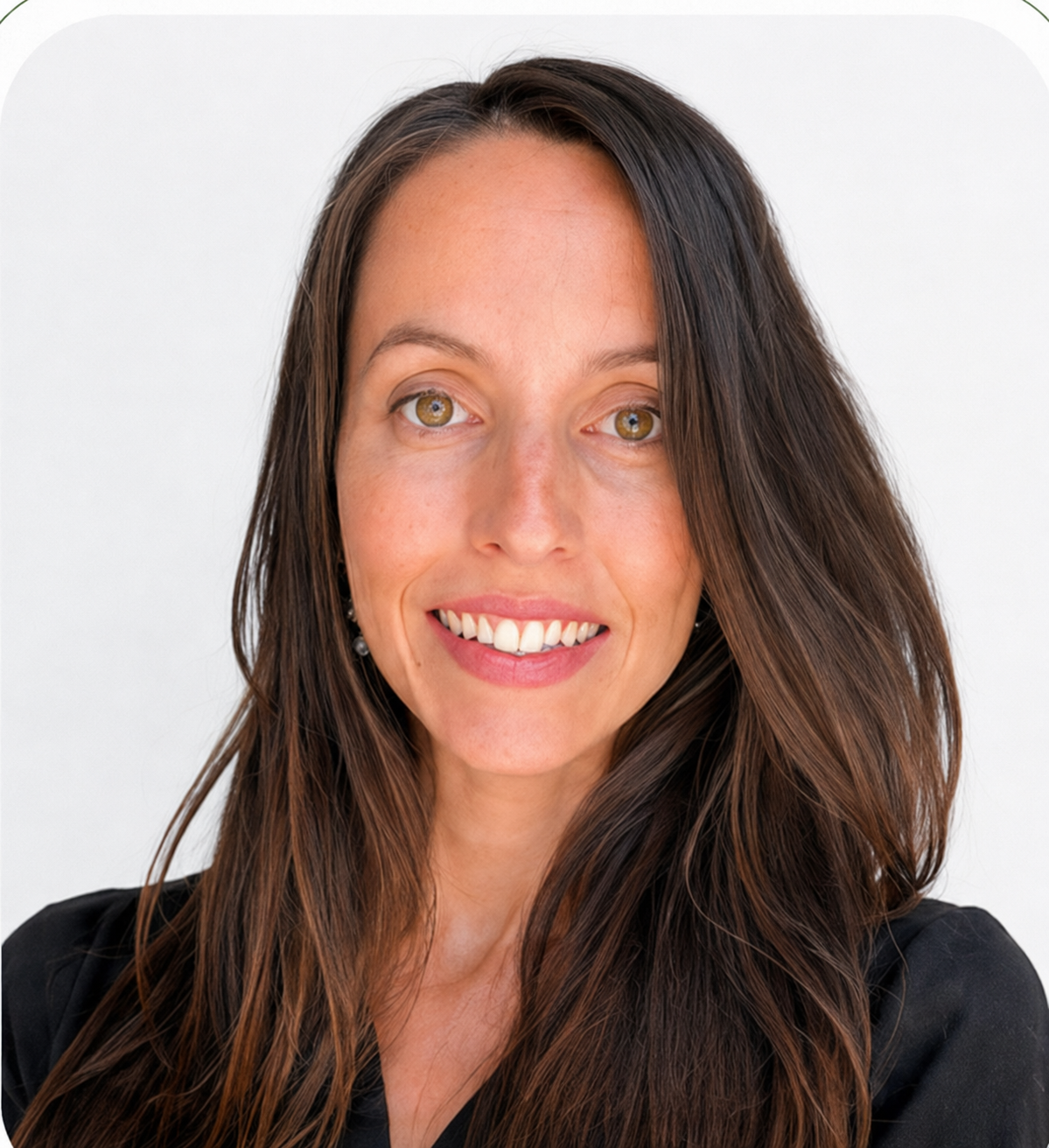 Prof. Tanara sorrindo